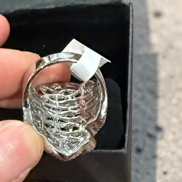 Women’s ring - Picture 3 of 3